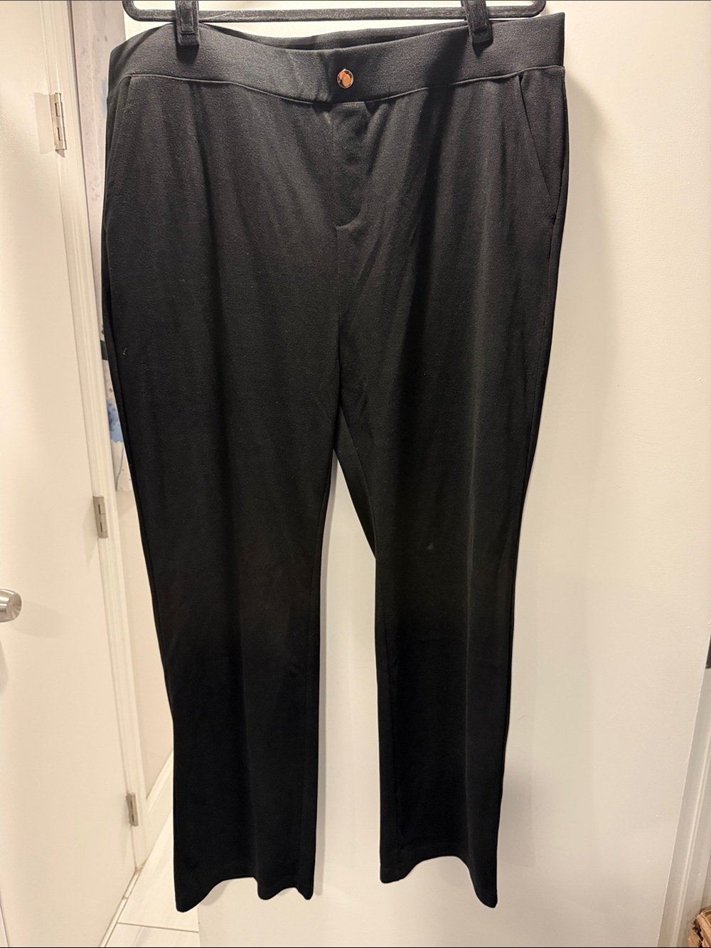 Women's Black Tailored Straight-Leg Trousers